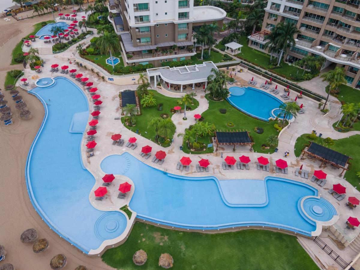 Ocean Front Condo Sleeps 4 Adults-Grand Venetian T3000-1606 Пуерто-Вальярта Екстер'єр фото