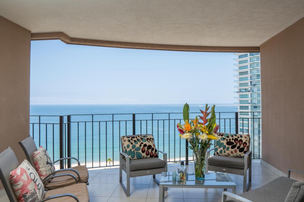 Ocean Front Condo Sleeps 4 Adults-Grand Venetian T3000-1606 Пуерто-Вальярта Екстер'єр фото