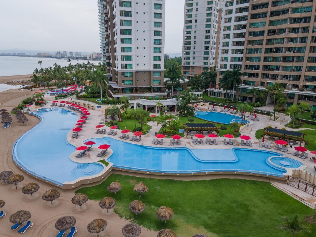Ocean Front Condo Sleeps 4 Adults-Grand Venetian T3000-1606 Пуерто-Вальярта Екстер'єр фото